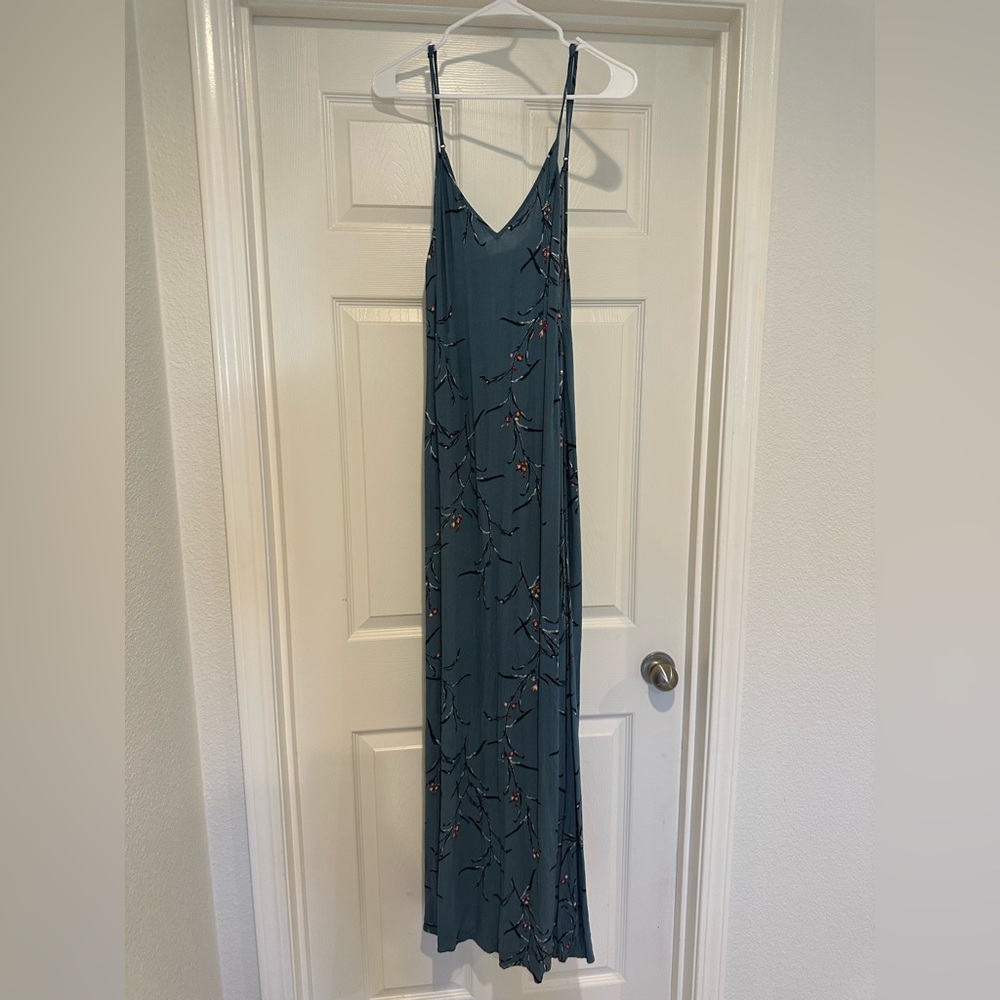 Women’s Small Oneil Maxi Dress